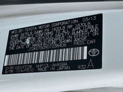 Used 2013 Toyota Prius C Three FWD image 38