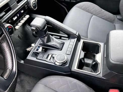 Certified 2025 Toyota Tacoma SR5 image 15