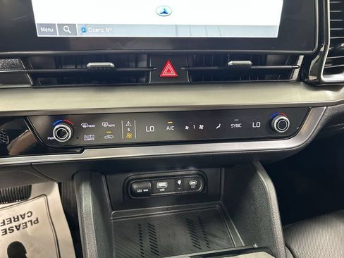 Certified 2024 Kia Sportage EX AWD/4WD image 17