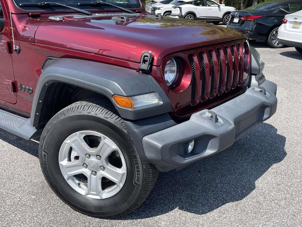 Used 2021 Jeep Wrangler Unlimited Sport AWD/4WD image 9