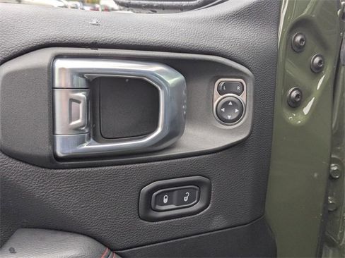 Used 2021 Jeep Wrangler Unlimited Rubicon w/ Xtreme Recon 35" Tire Package image 10