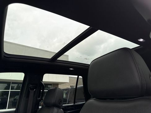 Used 2022 GMC Yukon Denali AWD/4WD image 19