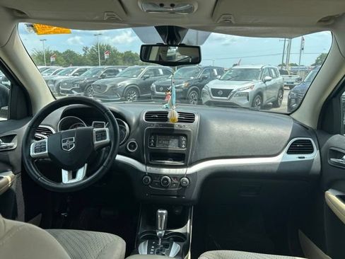 Used 2014 Dodge Journey American Value Package w/ Flexible Seating Group FWD image 15