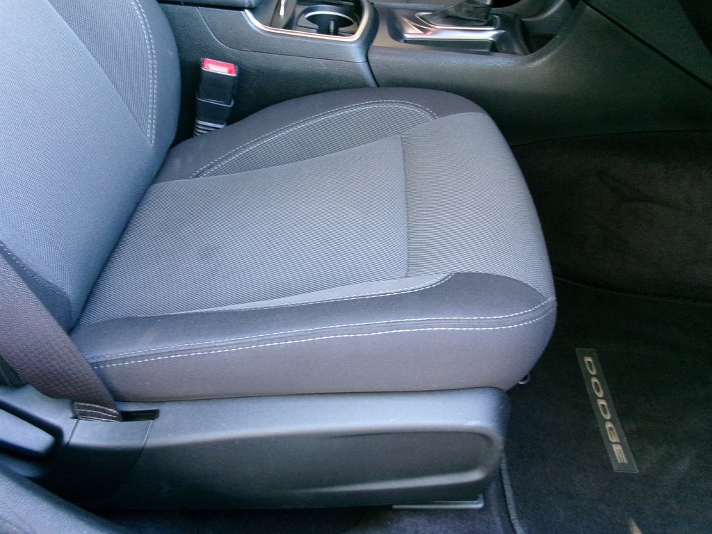 Used 2016 Dodge Charger SE RWD image 24