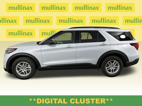 New 2026 Ford Explorer Active RWD image 11