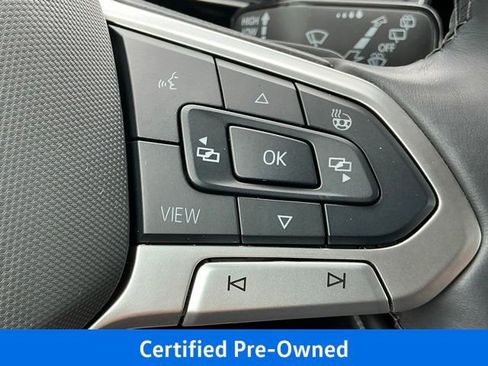 Certified 2024 Volkswagen Atlas Cross Sport SEL R-Line AWD/4WD image 31
