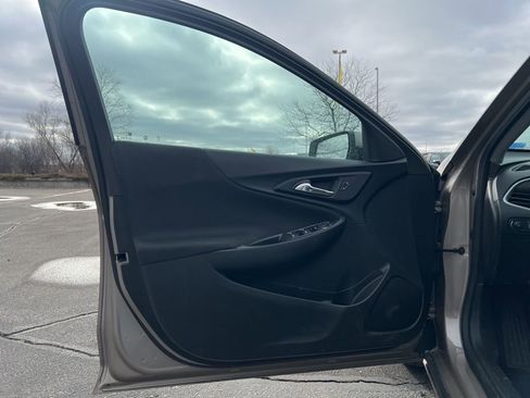 Used 2023 Chevrolet Malibu LT w/ Driver Confidence Package image 8