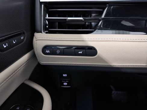 Certified 2026 INFINITI QX80 Pure RWD image 26