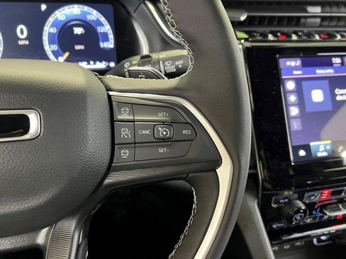 New 2025 Jeep Grand Cherokee L Laredo w/ Luxury Tech Group I image 35