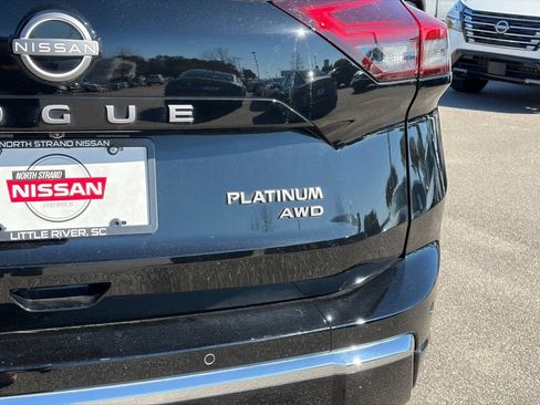Used 2025 Nissan Rogue Platinum w/ Platinum Premium Package AWD/4WD image 5