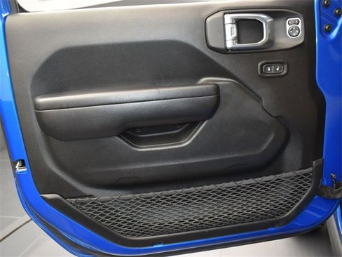 Used 2021 Jeep Wrangler Sport image 13