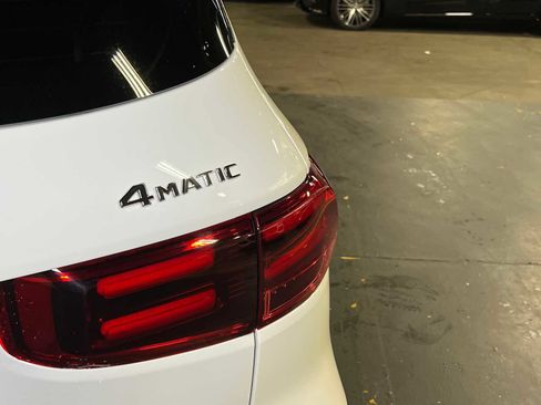 Certified 2025 Mercedes-Benz GLB 250 4MATIC image 16