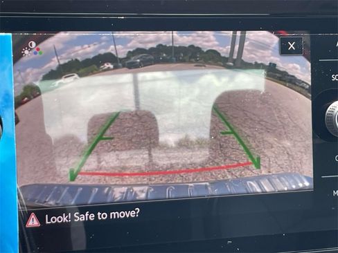 New 2025 Volkswagen Jetta SE image 22