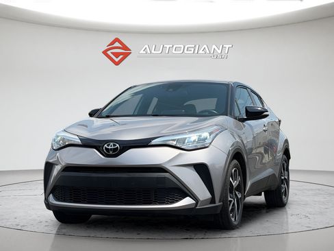 Used 2020 Toyota C-HR XLE FWD image 13