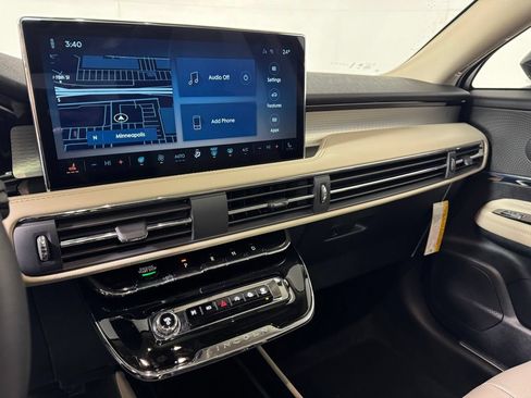 New 2026 Lincoln Corsair Premiere AWD/4WD image 31
