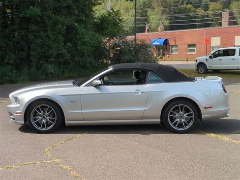 Used 2014 Ford Mustang GT w/ GT Brake Performance Package image 7