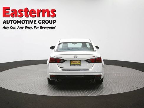 Used 2023 Nissan Altima 2.5 SR FWD image 37