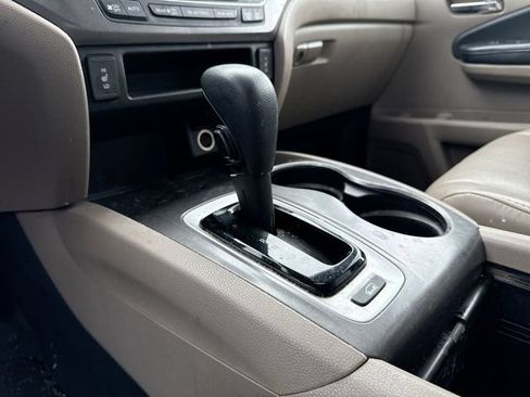 Used 2017 Honda Pilot EX-L image 13