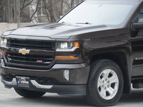 Used 2018 Chevrolet Silverado 1500 LT w/ All Star Edition AWD/4WD image 12