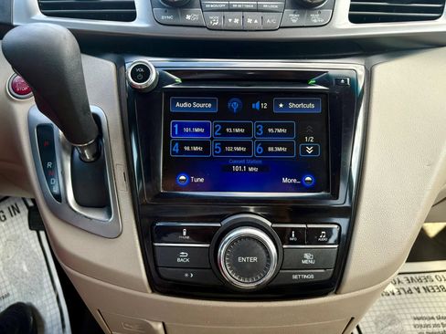 Used 2016 Honda Odyssey EX image 32