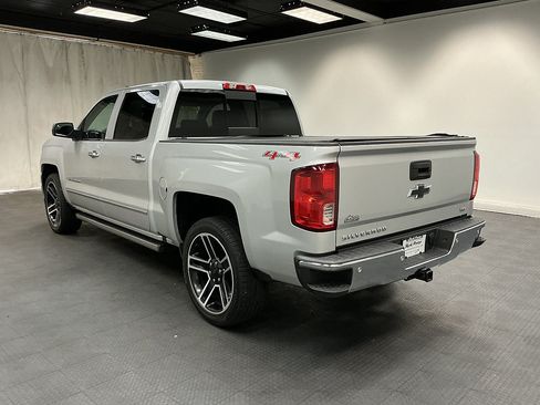 Used 2017 Chevrolet Silverado 1500 LTZ w/ LTZ Plus Package AWD/4WD image 3
