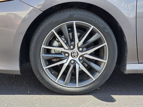 Used 2024 Toyota Camry XLE FWD image 30