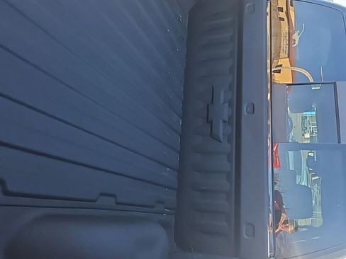 Used 2015 Chevrolet Silverado 1500 High Country w/ High Country Premium Package image 9