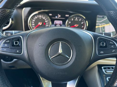 Used 2017 Mercedes-Benz E 300 4MATIC image 13