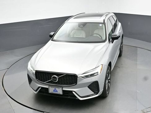 Used 2023 Volvo XC60 B5 Plus w/ Climate Package AWD/4WD image 45