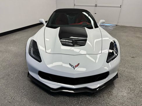 Used 2015 Chevrolet Corvette Z06 w/ 3LZ Preferred Equipment Group RWD image 26