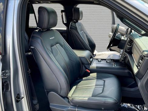 Used 2024 Ford Expedition Max Platinum AWD/4WD image 30