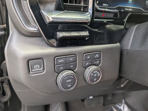 Used 2024 Chevrolet Silverado 2500 High Country w/ High Country Premium Package image 25