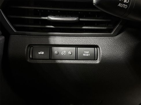 Used 2022 Nissan Altima 2.5 SV image 17