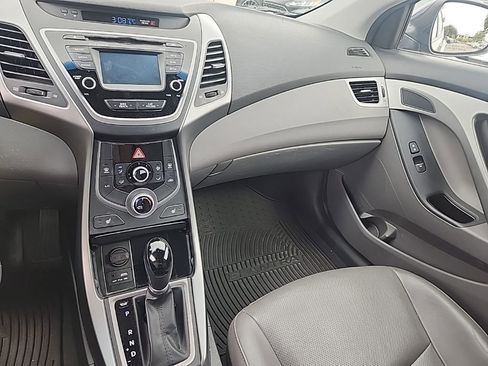 Used 2014 Hyundai Elantra Limited FWD image 13