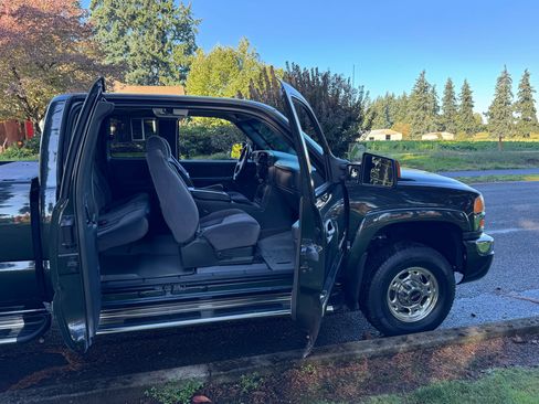 Used 2003 GMC Sierra 2500 SLE image 16