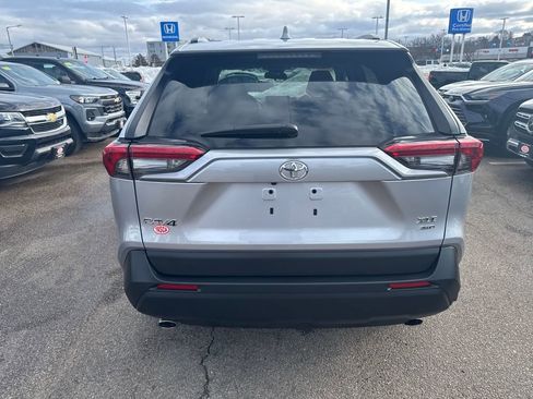 Used 2023 Toyota RAV4 XLE image 6