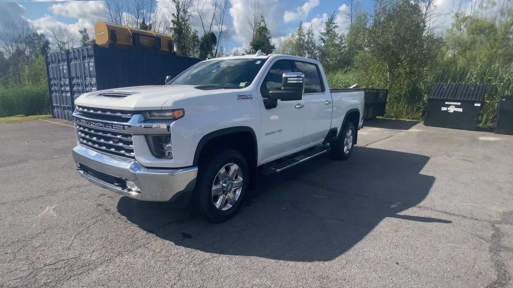 Used 2022 Chevrolet Silverado 2500 LTZ AWD/4WD image 4