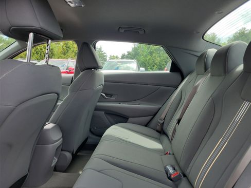 New 2025 Hyundai Elantra Sport w/ Cargo Package image 11