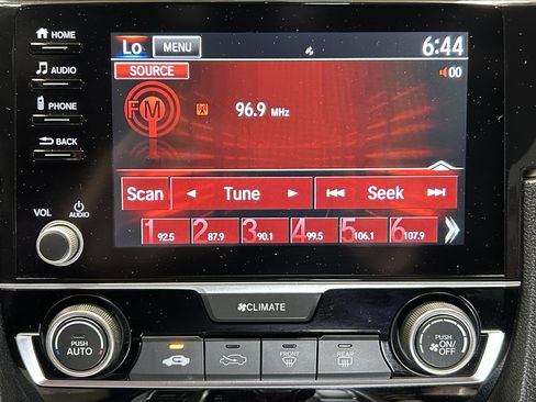 Used 2019 Honda Civic Sport image 24