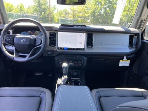 New 2026 Ford Bronco Outer Banks AWD/4WD image 23