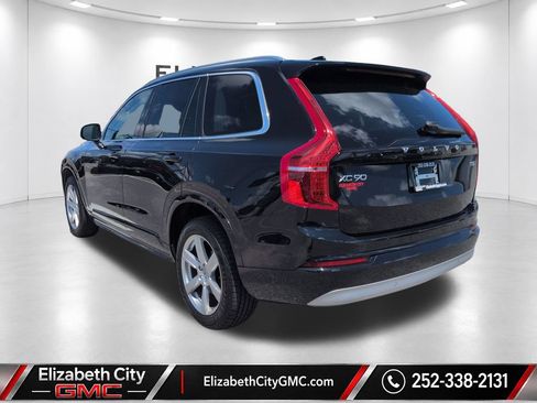 Used 2022 Volvo XC90 T5 Momentum AWD/4WD image 9
