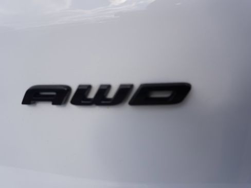 Certified 2024 Ford Edge SE w/ Black Appearance Package image 31