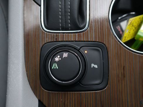 Used 2019 GMC Acadia SLE w/ Driver Alert Package I image 21