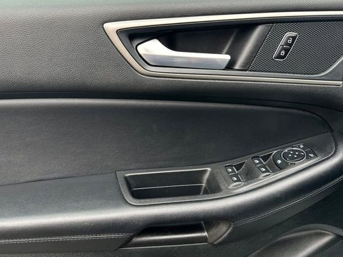 Certified 2023 Ford Edge SEL image 11