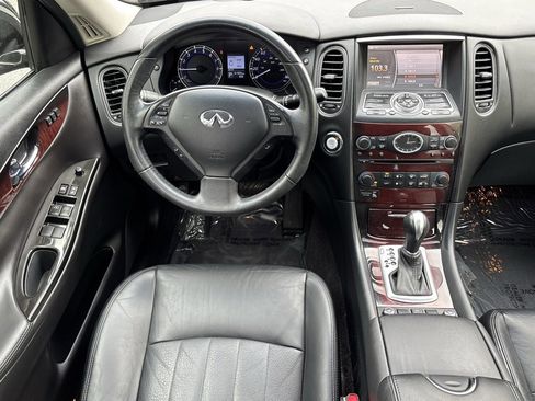 Used 2017 INFINITI QX50 Journey w/ Premium Package image 23