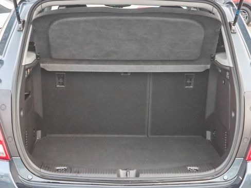 Certified 2022 Chevrolet Trax LT w/ LT Convenience Package image 54