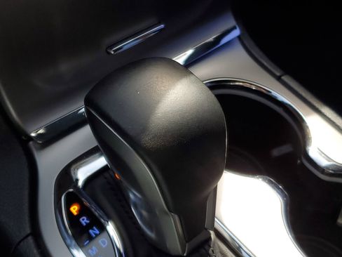 Used 2018 Jeep Grand Cherokee Limited image 31