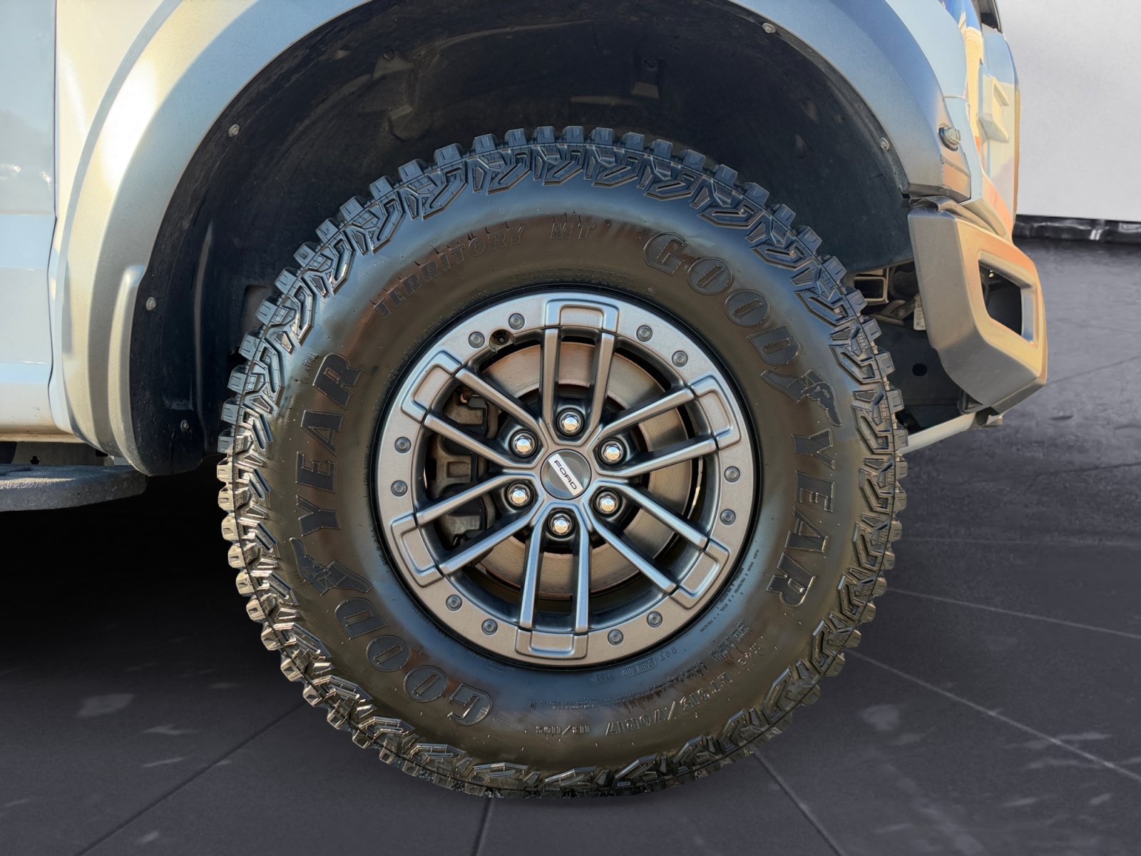 Used 2019 Ford F150 Raptor AWD/4WD image 14