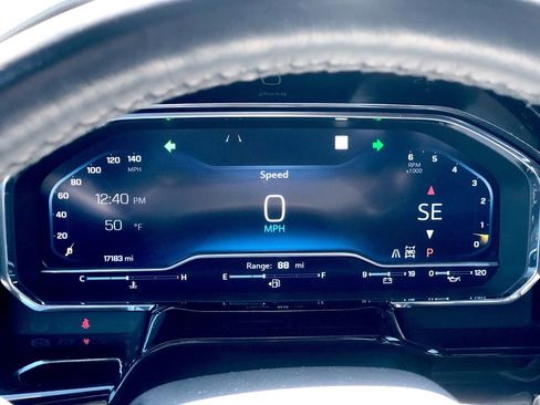 Used 2022 Chevrolet Silverado 1500 ZR2 image 16