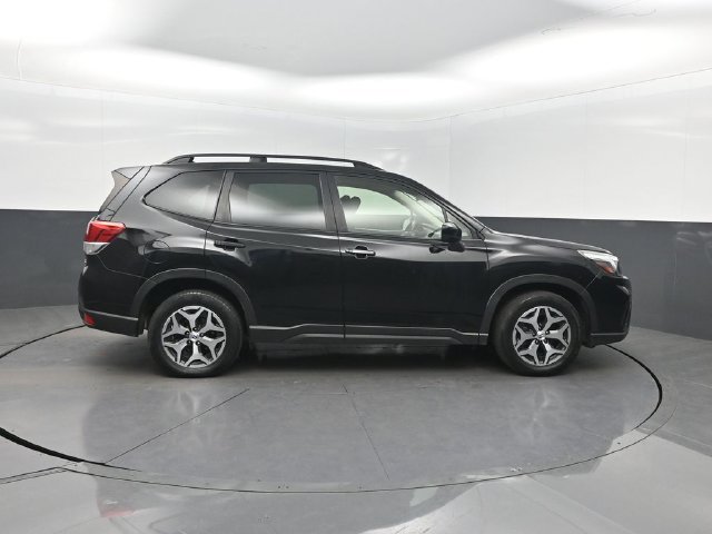 Used 2020 Subaru Forester Premium AWD/4WD image 35